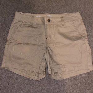 Khaki Ana Shorts size 6